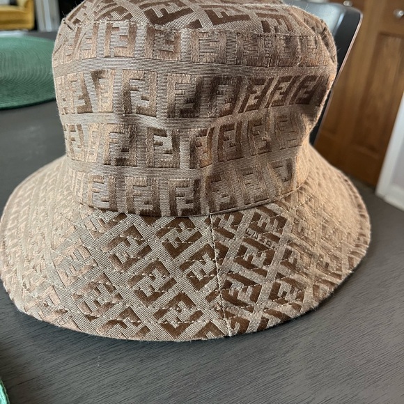 Fendi FF Zucca Bucket Hat Fendi Roma - Picture 4 of 4